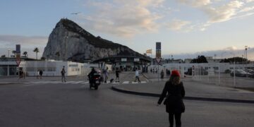 David Lammy in Gibraltar voor Brexit-onderhandelingen met Spanje.