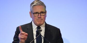 Premier verdedigt U-bocht in welzijnsconcessies met ‘gezond verstand’