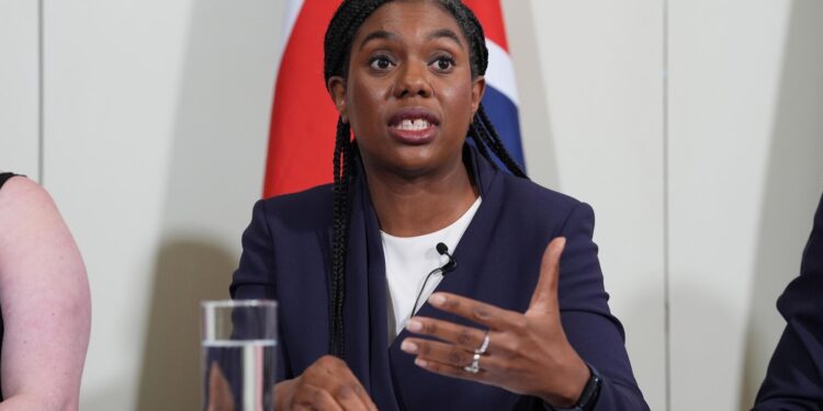 Is Kemi Badenoch oprecht boos over grooming gangs of politiek gemotiveerd?