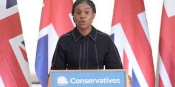 Kemi Badenoch: EHRM misbruikt als wapen tegen democratie.