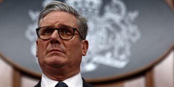 Starmer vraagt Labour MPs om namen te verwijderen van rebelse amendementen welfare bill.