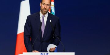 Prins William waarschuwt voor afnemende oceanen en roept op tot actie.