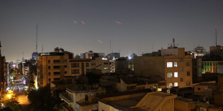 De geheimzinnige aanval van Israël op appartementgebouw in Teheran