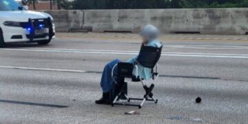 Vrouw in Texas dreigt leven te beëindigen op snelweg