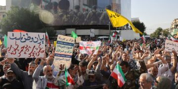 Iran gereed voor verdediging met alle middelen nodig