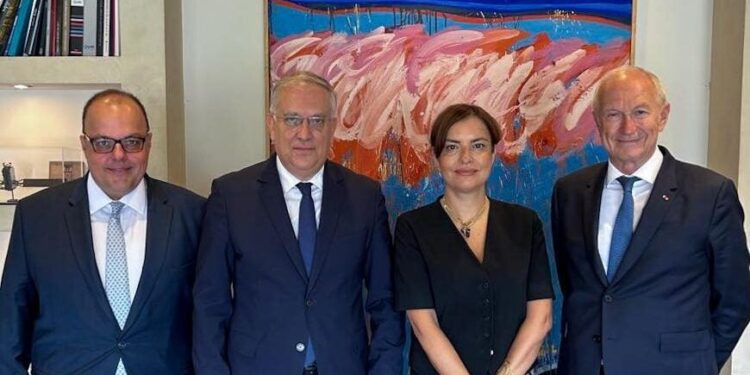 Faciliteren investeringen Franse bedrijven: versterking productiviteit en groei