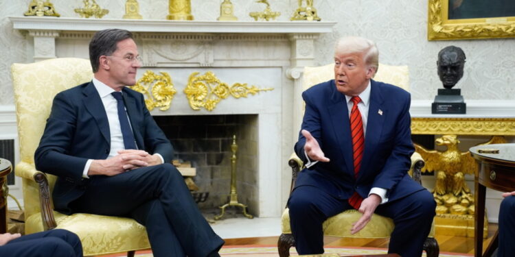 Rutte feliciteert Trump met Iraans staakt-het-vuren