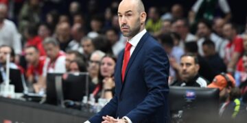 Vermoeide ouders: werken om hun kinderen te voeden