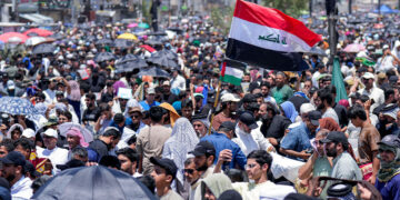 Massaprotest in Irak tegen Israëlische oorlog tegen Iran.