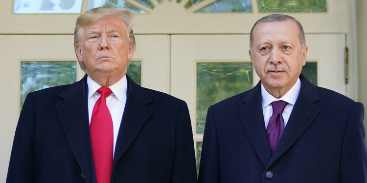 Trump en Erdogan falen bij Iran-bijeenkomst; Hameni geeft geen groen licht.