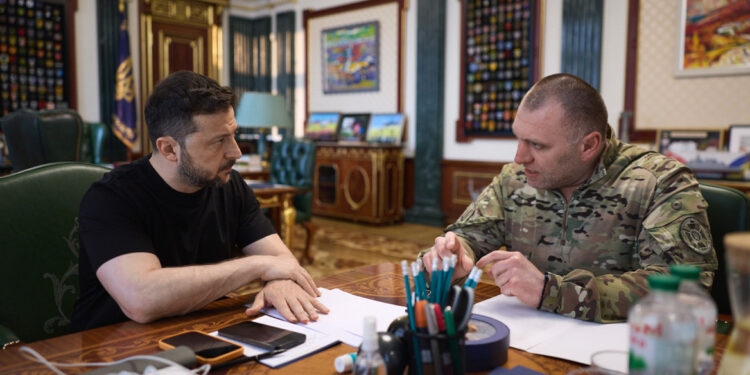 Zelenski’s briljante overwinning op Russische bases: geschiedenisboekwaardig succes