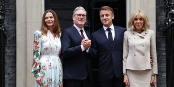 Samenwerking tussen Starmer en Macron om migratie via Kanaal te beperken