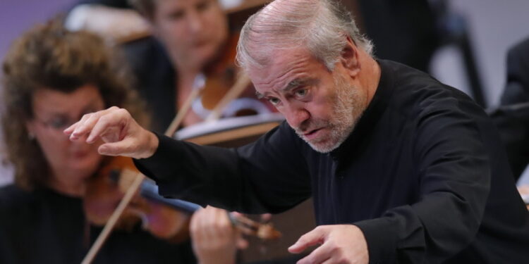 Russische Maestro-concert geannuleerd in Italië vanwege banden met Poetin