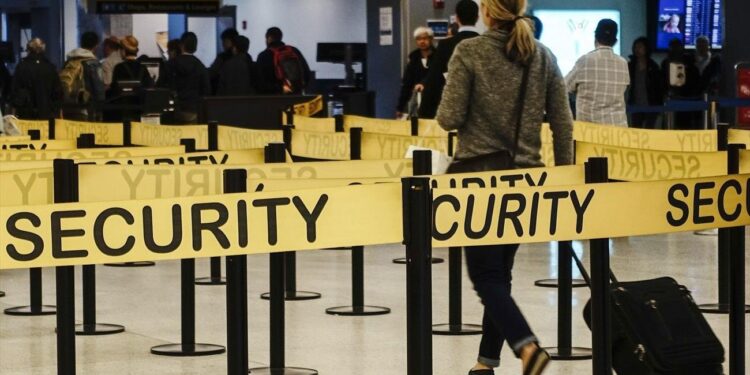 Vluchtvertraging door gebeurmerkt probleem in Polen