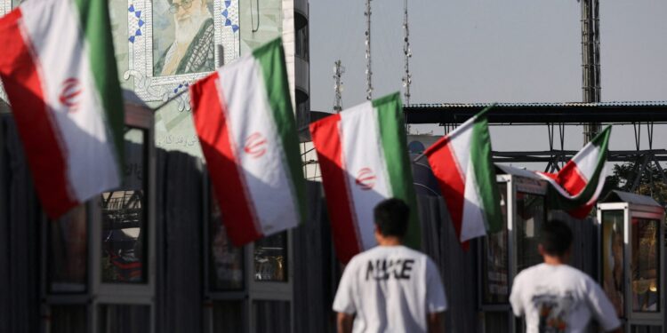 Iran dreigt met nucleaire afwijking bij Europese sancties.