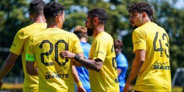 Waar kun je vandaag de vriendschappelijke wedstrijden van AEK en Panathinaikos zien?