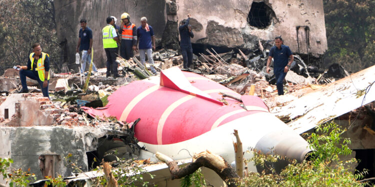 Mysterie in de cockpit: brandstofschakelaars op Air India Flight 171 Crash