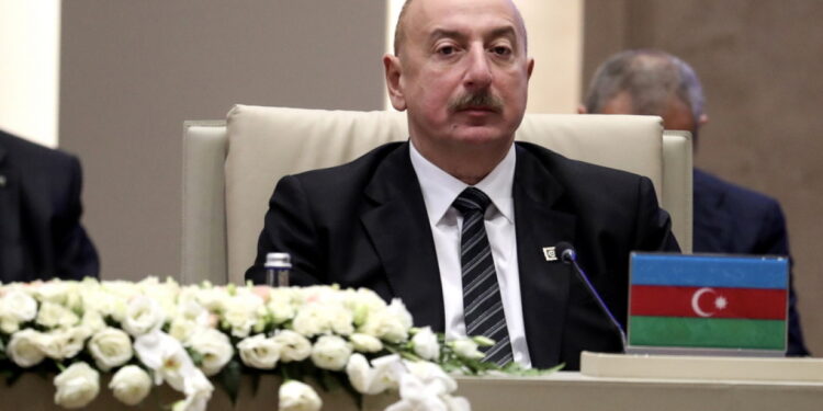 Aliev eist openbare erkenning van verantwoordelijkheid Azerbeidzjan Airlines voor crashen