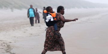 Overweging van details Anglo-Frans migratiepact door de Commissie