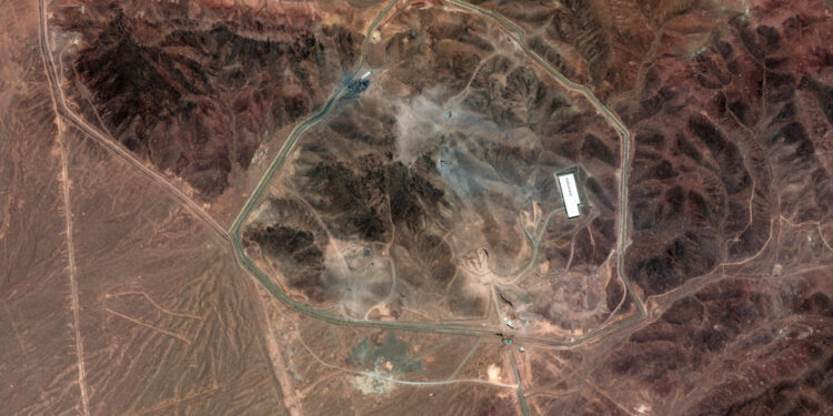 NBC meldt vernietiging van nucleaire voorziening door Amerikaanse bombardementen in Iran