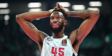 Olympiacos onderhandelt met Baskonia over Dontá Hall