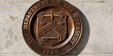 Ministerie van Financiën legt extra straffen op aan Iran-gerelateerde bedrijven