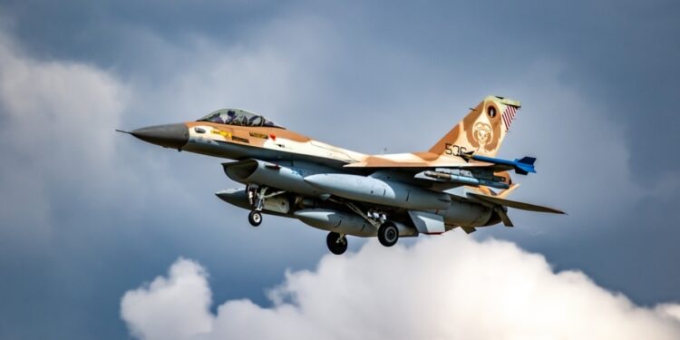 Israëlische leger bombardeert Houthi doelen bij Hondida Port