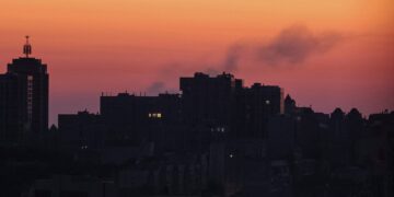 Russische inval op Kyiv: 8 gewonden, waaronder kind