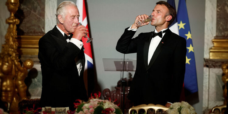 Macron ontvangen door Charles in Windsor – eerste Franse president sinds 2008