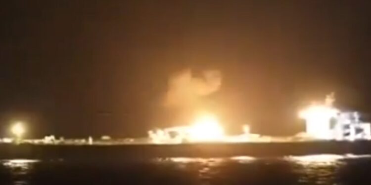 Houthis aanvallen Grieks schip “Magic Seas”