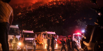 Vier grote branden teisteren Turkije door sterke winden