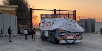 Humanitaire hulpwagens bereiken Gaza na doorkruisen Egyptische grens