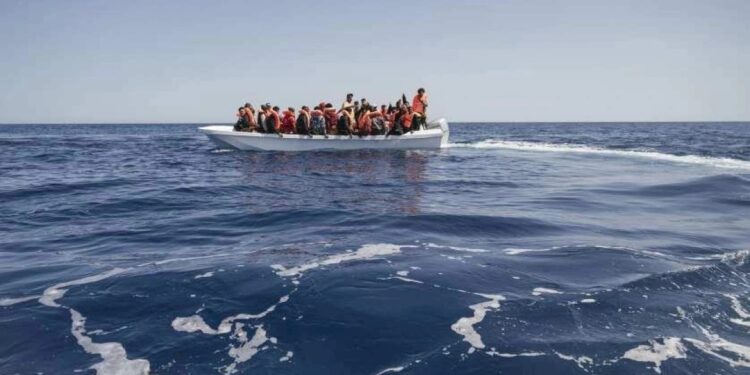 Tragisch nieuws: 18 immigranten verdronken, 50 vermist in wrak bij Tobruk