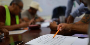 Mexicaanse vrachtwagenchauffeurs leren Engels voor nieuwe Amerikaanse taalregels