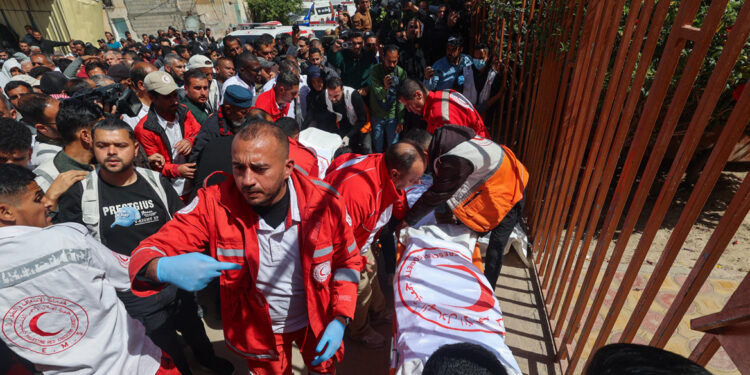 Nasser Ziekenhuis in Gaza overbelast: minstens 15 doden