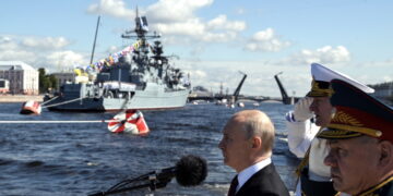 Grote marineparade in Rusland geannuleerd vanwege beveiligingsredenen