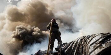 Russische aanval op wervingscentrum in Poltava eist twee levens