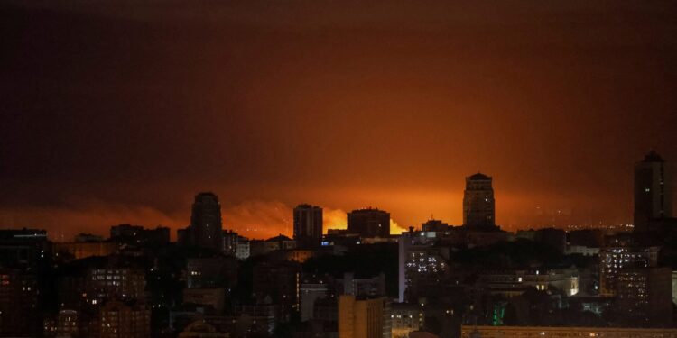 Russische luchtaanvallen beschadigen Vaticaanse ambassade in Kiev