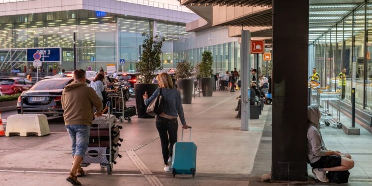 Staking luchtverkeersleiders leidt tot 1.000 geannuleerde vluchten in Frankrijk
