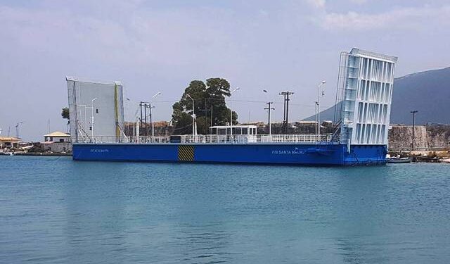 Waarom is Lefkada drijvende brug gesloten en is er een alternatief?