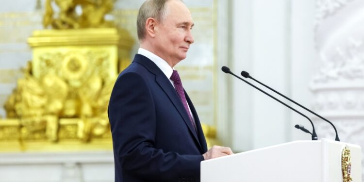 Poetin drukt op Iran voor “nul-enrichment” overeenkomst met VS