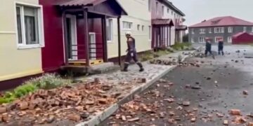 Onderzoek naar aardbeving van 8.8 Richter in Rusland