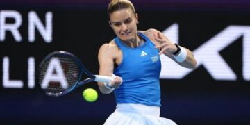 Sakkari verslaat Navarro en bereikt kwartfinales in Washington
