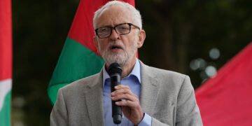 Jeremy Corbyn en Zarah Sultana kondigen nieuwe politieke partij aan