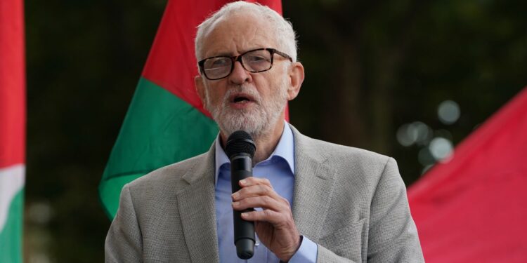 Jeremy Corbyn en Zarah Sultana kondigen nieuwe politieke partij aan