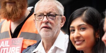 Hoe makkelijk is het om een nieuwe politieke partij op te richten?