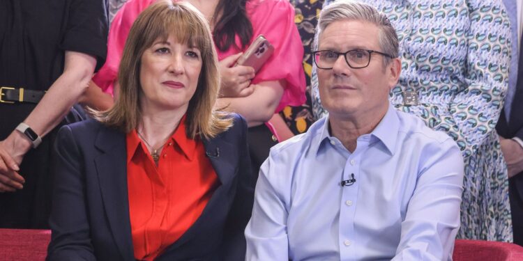 Belastingverhogingen in herfstbegroting na draai in welzijnsrekening