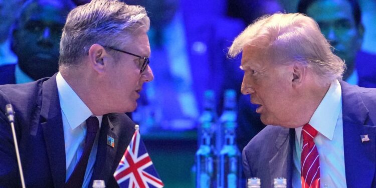 Premier Mark Rutte ontmoet Trump en navigeert diplomatieke koorddansact.