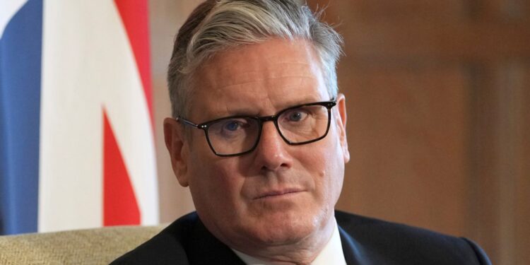 Keir Starmer in spagaat tussen Trump, Macron en MPs over Palestina erkennen