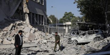 Israël valt vliegbasis bij Damascus aan